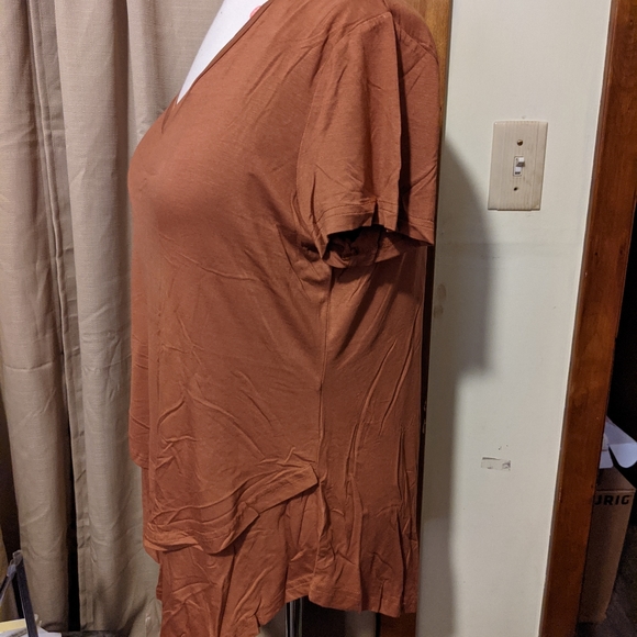 Latched Mama Copper V-Neck Boyfriend Tee, XL, NWT - Picture 2 of 5